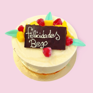 Cheesecake de mango  sin gluten con base de galleta bretona con chocolate blanco. Texto personalizable